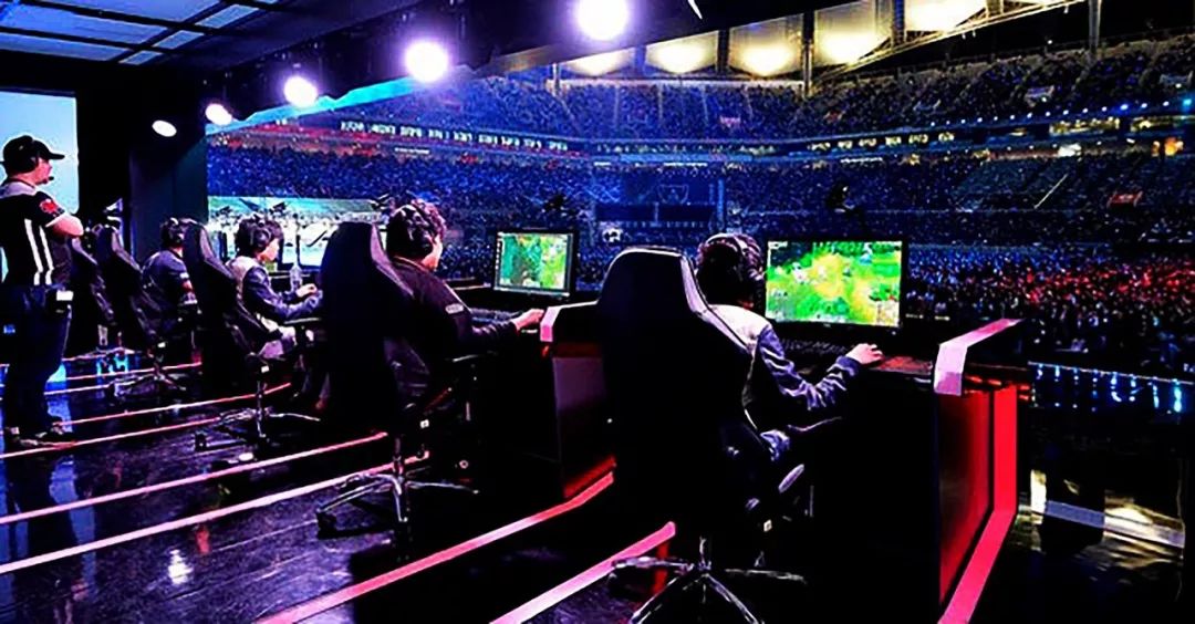 能表现得更 能表现得更