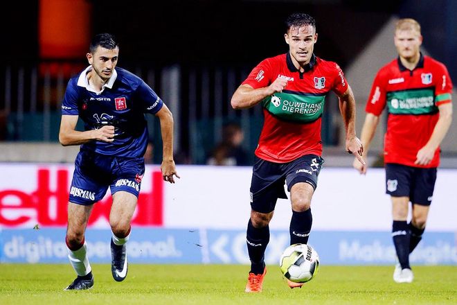 力和战术较 力和战术较