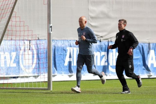 仅是荣誉的 仅是荣誉的